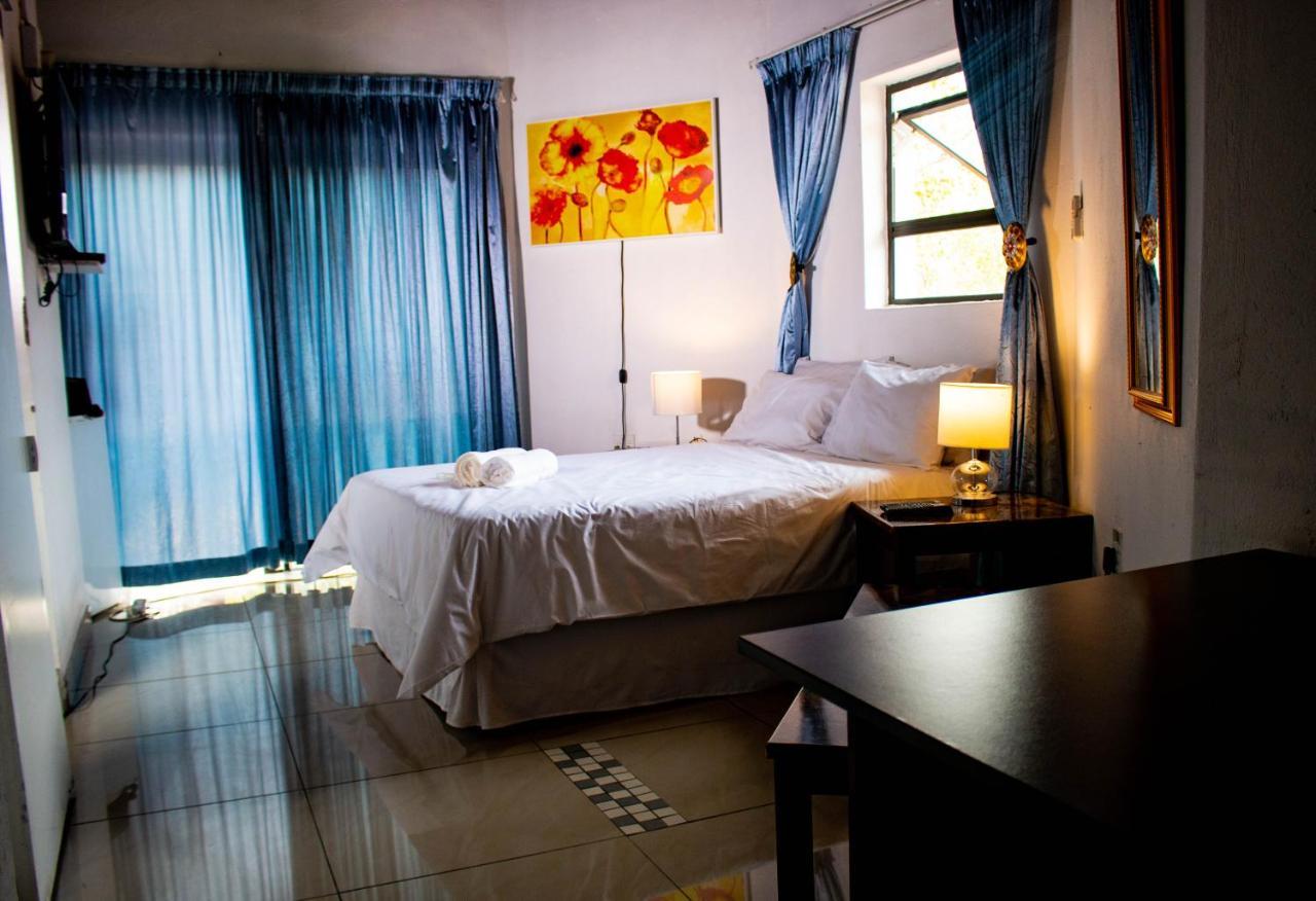 Nanisto Bush Lodge Марлот Парк Екстериор снимка
